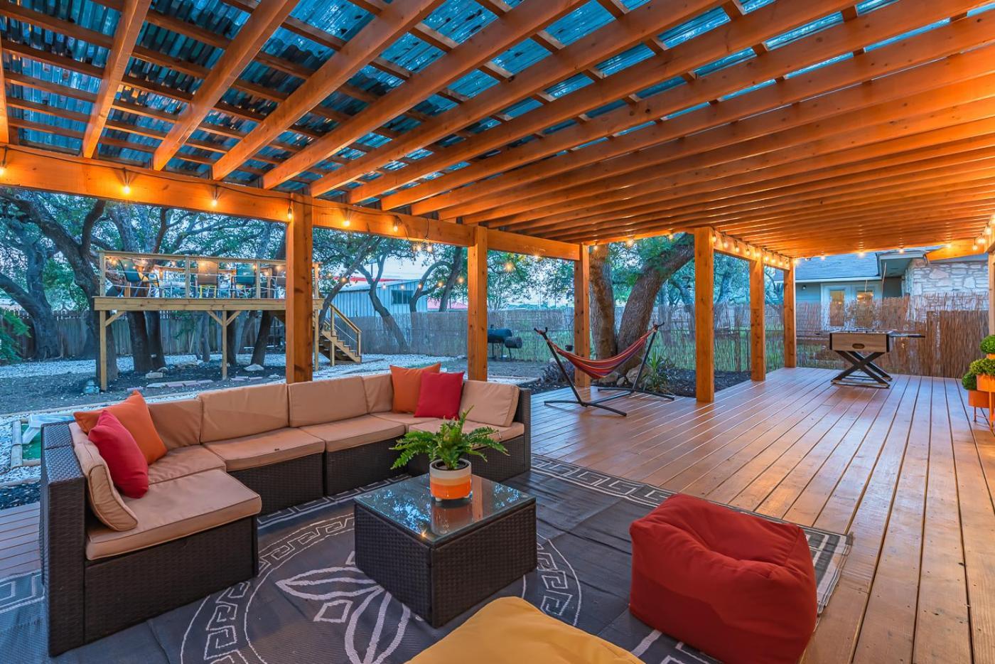 Luxurious Home With Hot Tub & Tree Deck By 6Flags San Antonio Extérieur photo