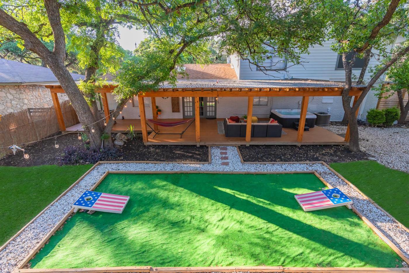 Luxurious Home With Hot Tub & Tree Deck By 6Flags San Antonio Extérieur photo
