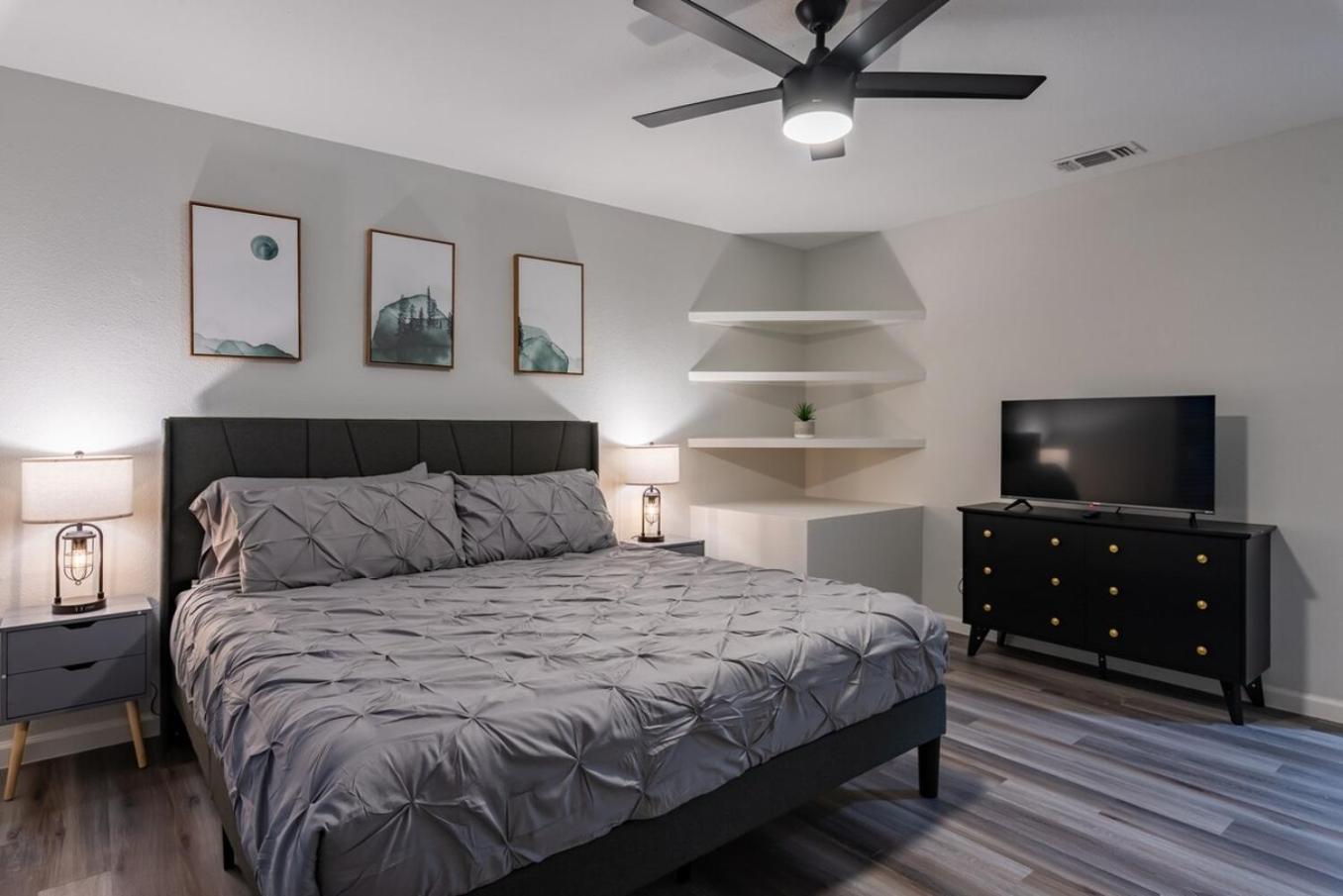 Luxurious Home With Hot Tub & Tree Deck By 6Flags San Antonio Extérieur photo
