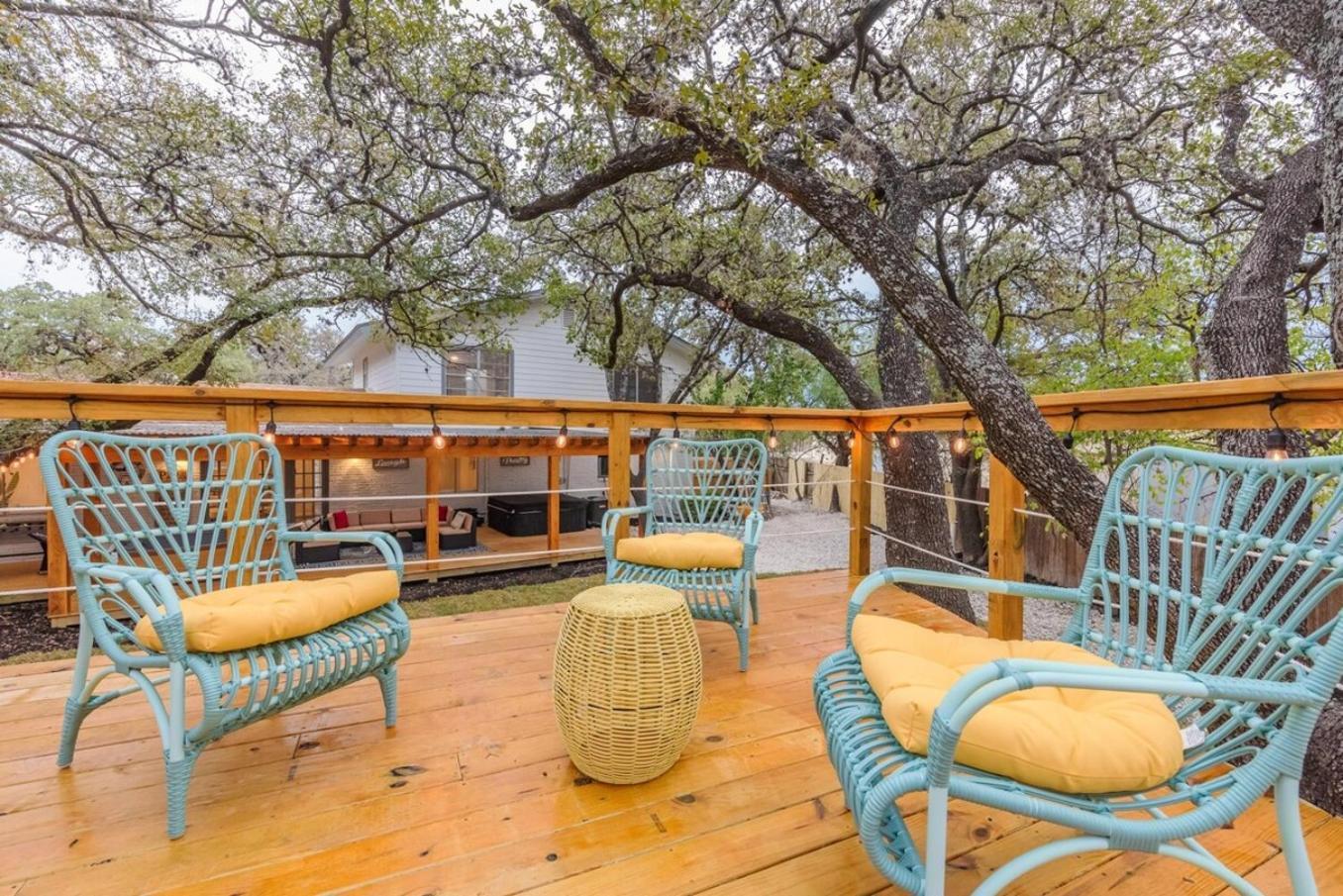 Luxurious Home With Hot Tub & Tree Deck By 6Flags San Antonio Extérieur photo