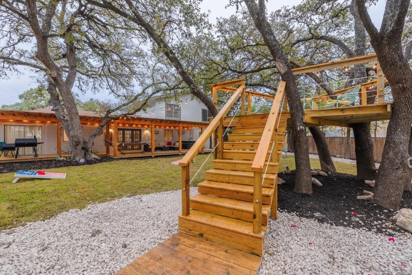 Luxurious Home With Hot Tub & Tree Deck By 6Flags San Antonio Extérieur photo